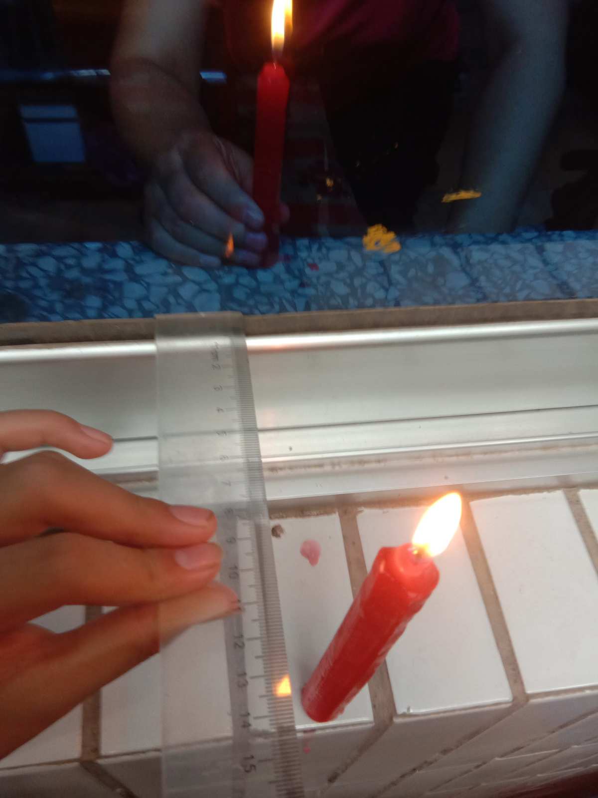 镜头的成像原理_3d成像原理参考平面_平面镜成像实验器材