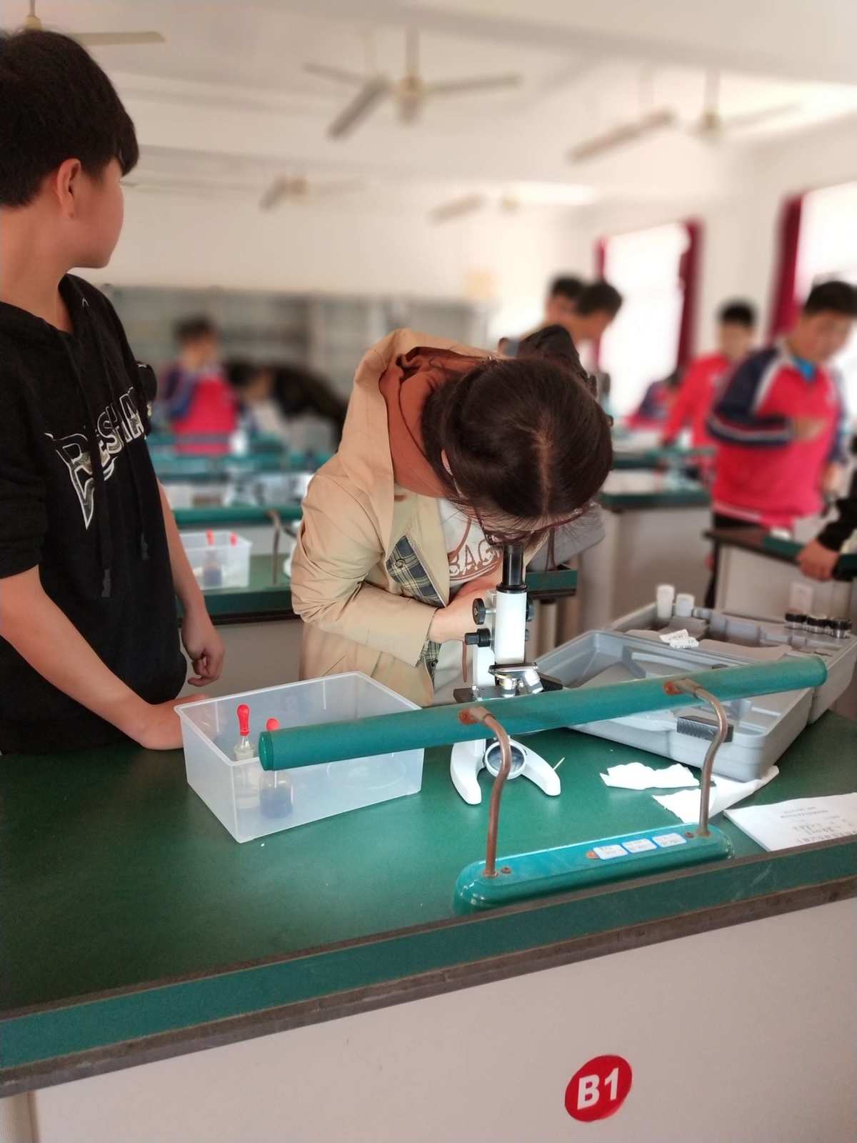 高中物理需要电学实验盒吗_高中物理电学实验电路图_电学高中物理图像斜率