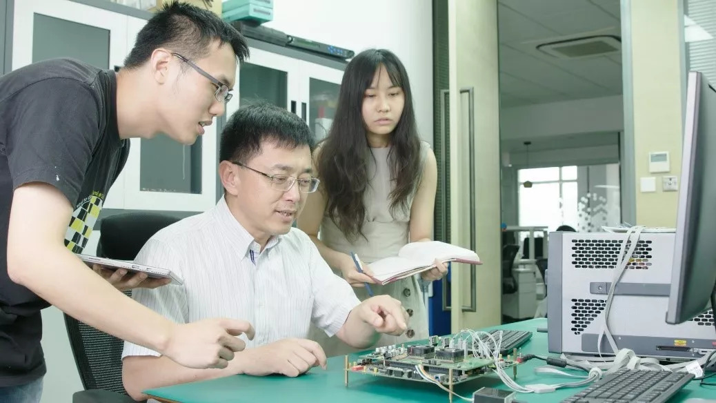 宁波大学分数线_广东高考分数批次线_重庆市字水中学中考联招线分数