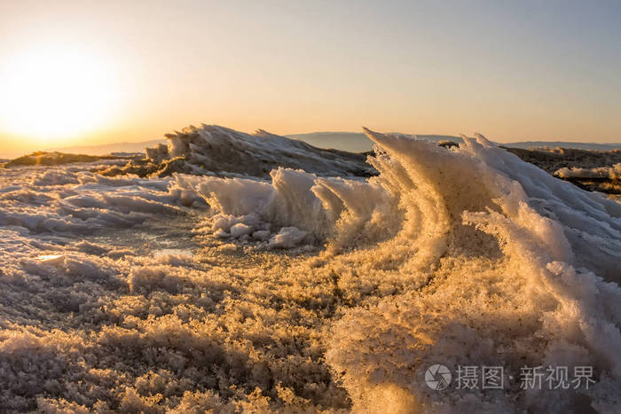 海波的熔化和凝固实验_熔化和凝固实验视频_熔化与凝固