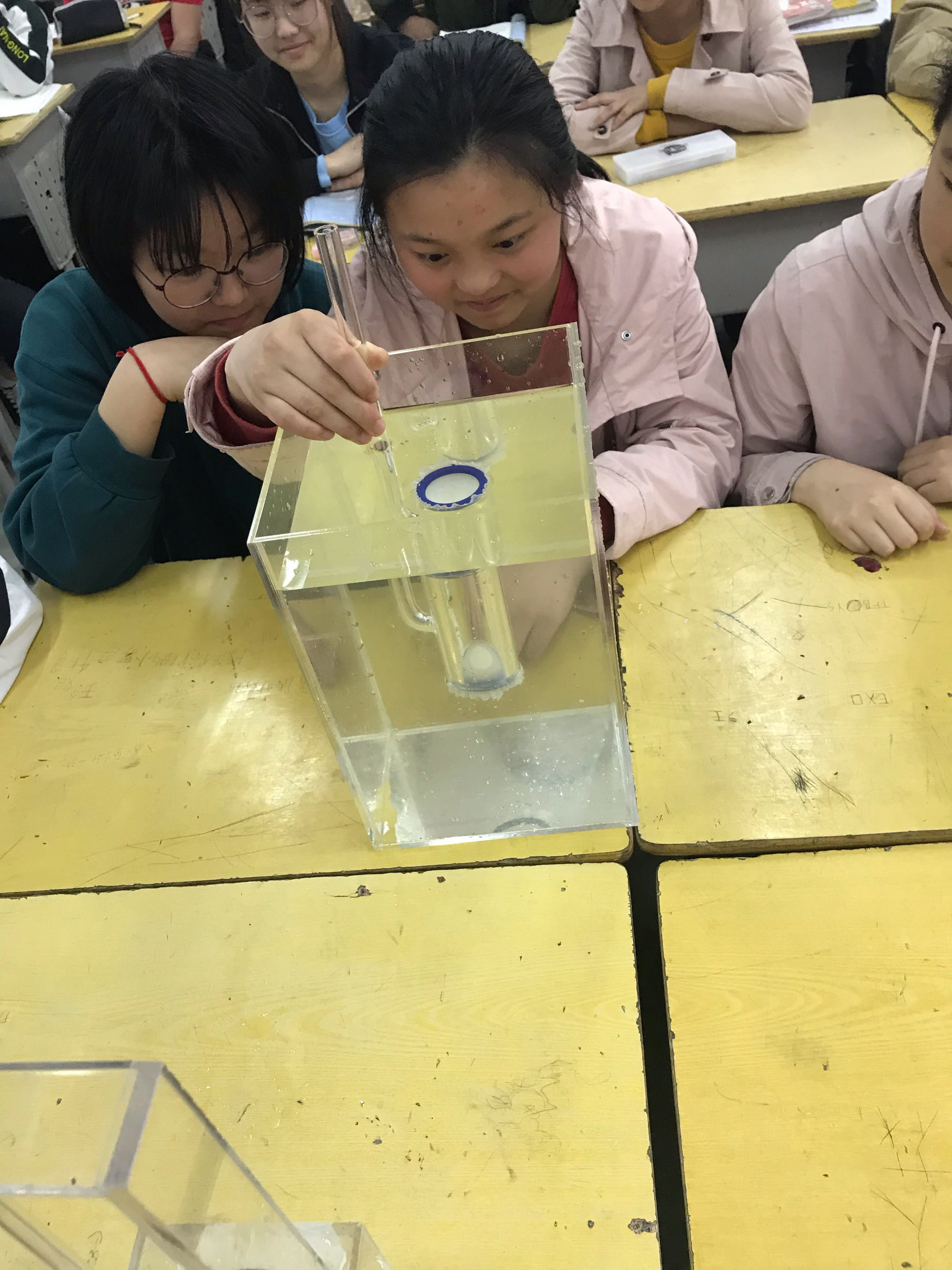 减小液体压力损失的方法_如何减小液体的阻力_减小液体压强的方法