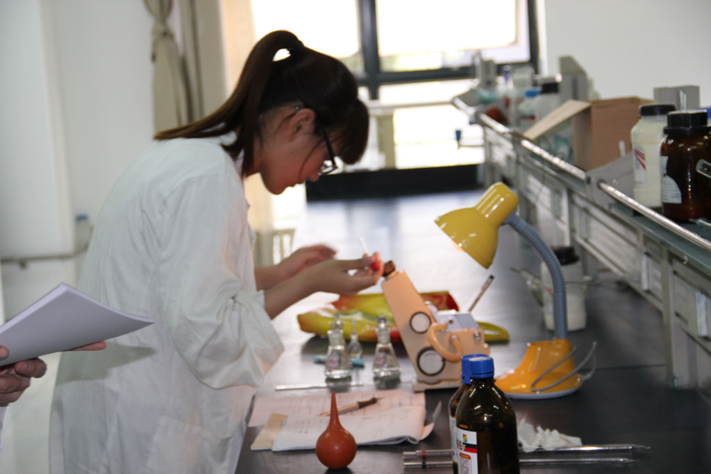 大学生物理竞赛真题_大学物理竞赛试题_大学物理竞赛试题解答与分析
