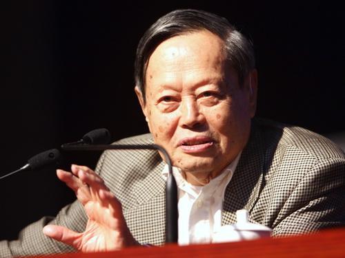 杨振宁美与物理学_物理学之美杨振宁_杨振宁的物理与美视频