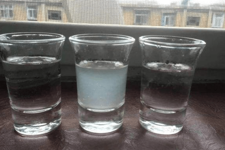 酒精水溶液密度与酒精度对照表_酒精加水密度_酒精密度和水的密度