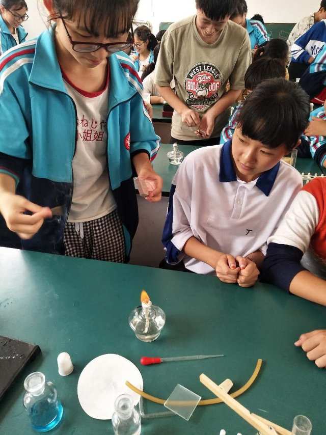 初中物理实验改进案例_初中物理改进实验方法_初中生物实验改进案例