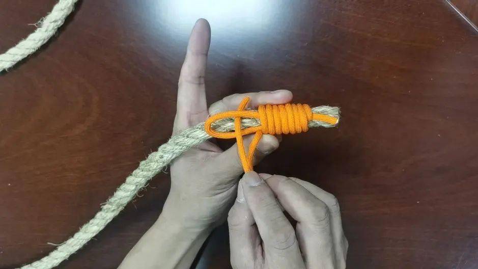 弹力绳手串收尾打结视频教程_弹力绳手串收尾打结_手串弹力绳收尾打死扣图解
