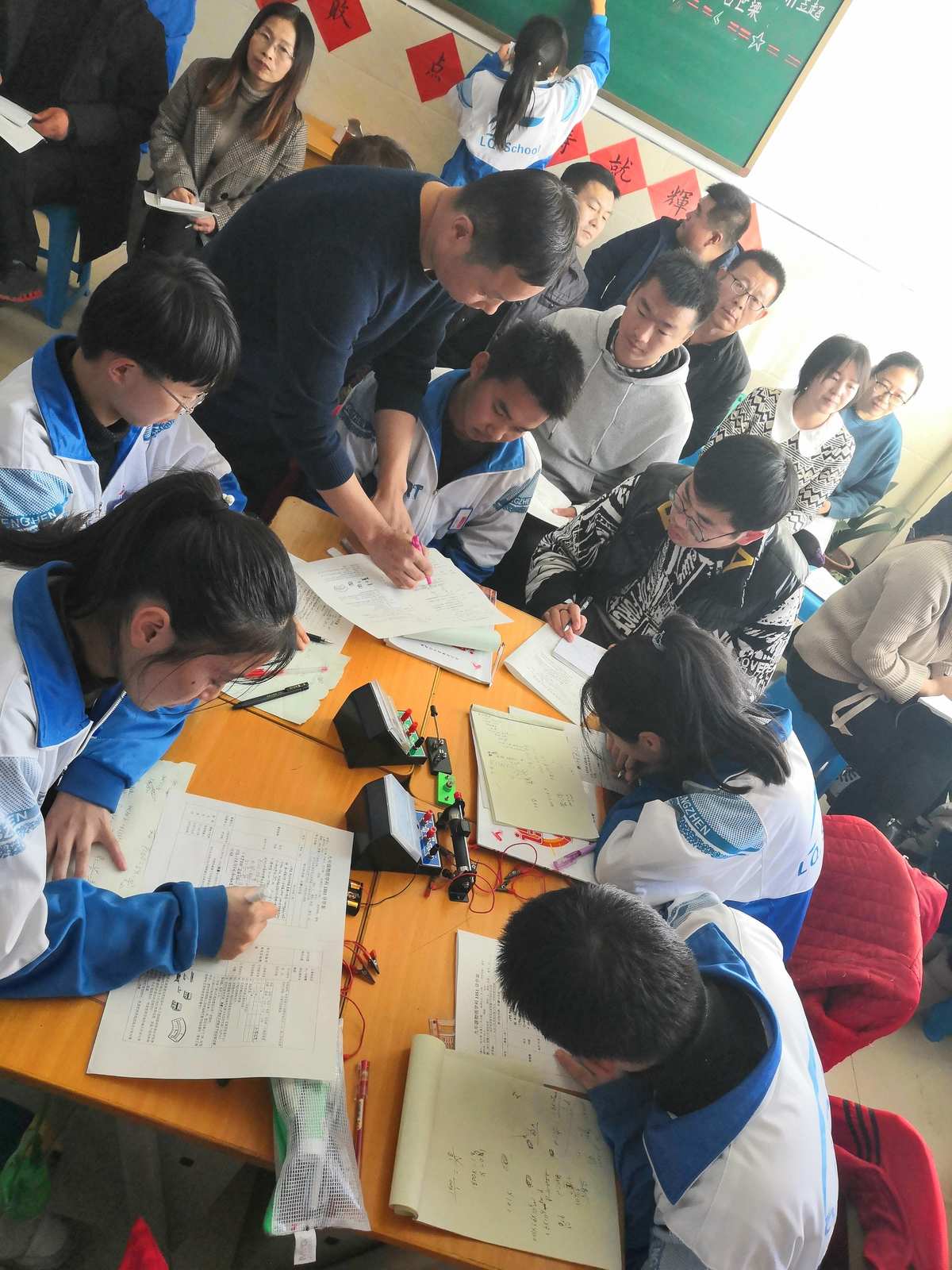 实验教学在物理中的应用_物理实验在教学中的应用_应用物理实验教学中的困惑