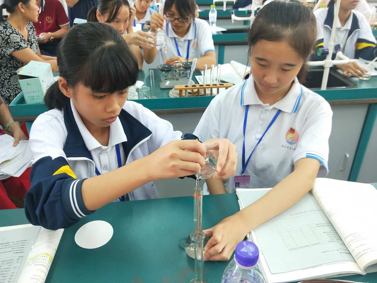 实验教学在物理中的应用_物理实验在教学中的应用_应用物理实验汪建思考题