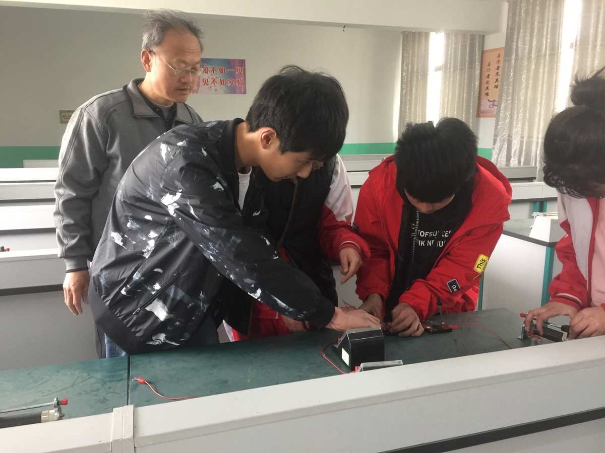 初中物理实验探究专题_初中物理实验七个探究步骤_探究专题物理初中实验题及答案