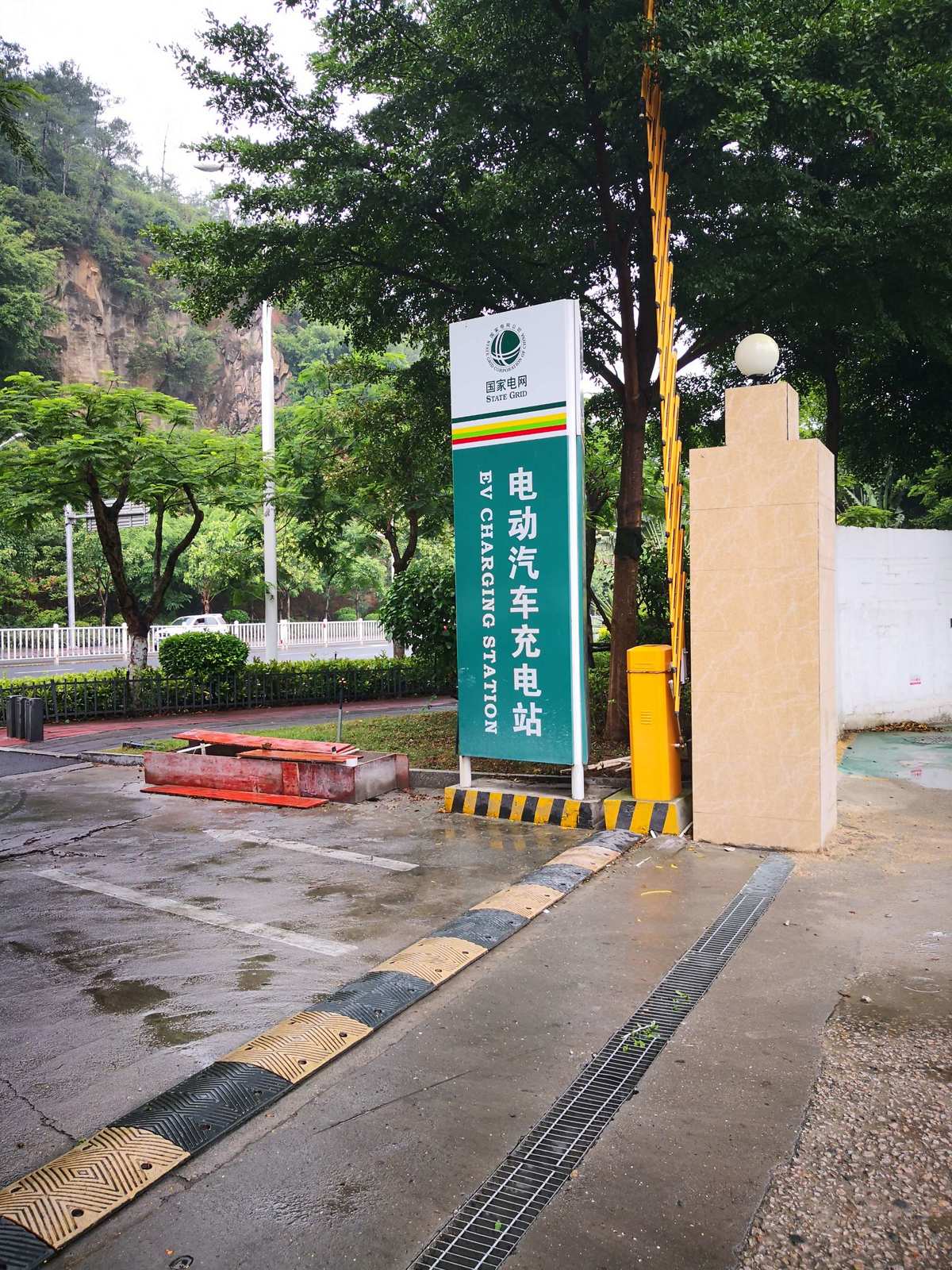 电动车电流过大就断电_电动车电流过载怎么解决_电动车电流一大就断电