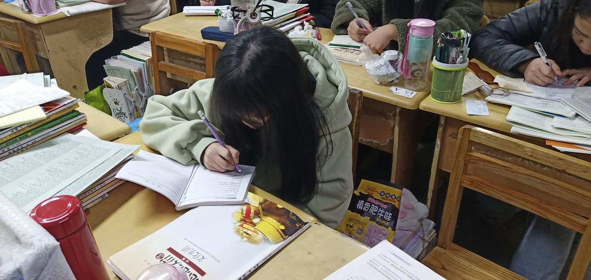 初中物理电学综合题汇编_初中物理中考电学综合题_汇编物理初中题综合电学答案