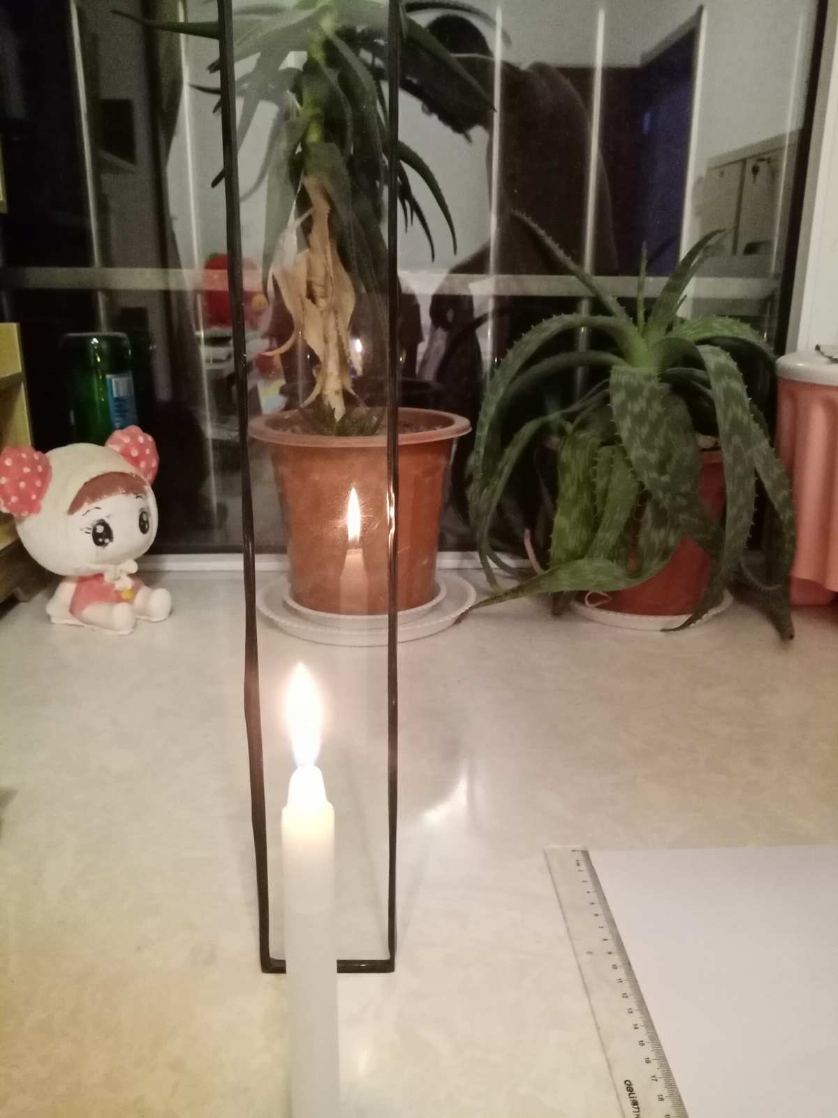 物理探究平面镜成像特点_探究平面镜的成像特点实验_成像平面探究镜物理特点是什么