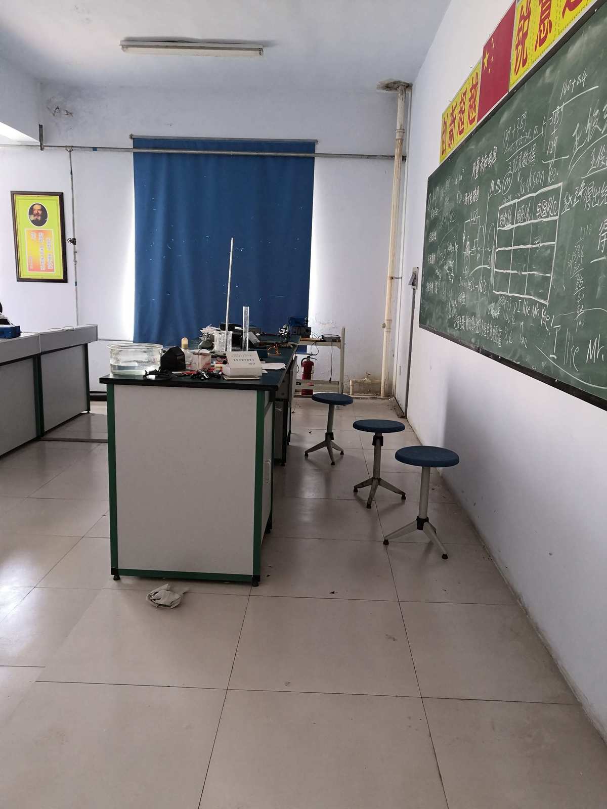初中化学教学中的实验视频动画_化学实验动画怎么做_初中化学实验动画演示