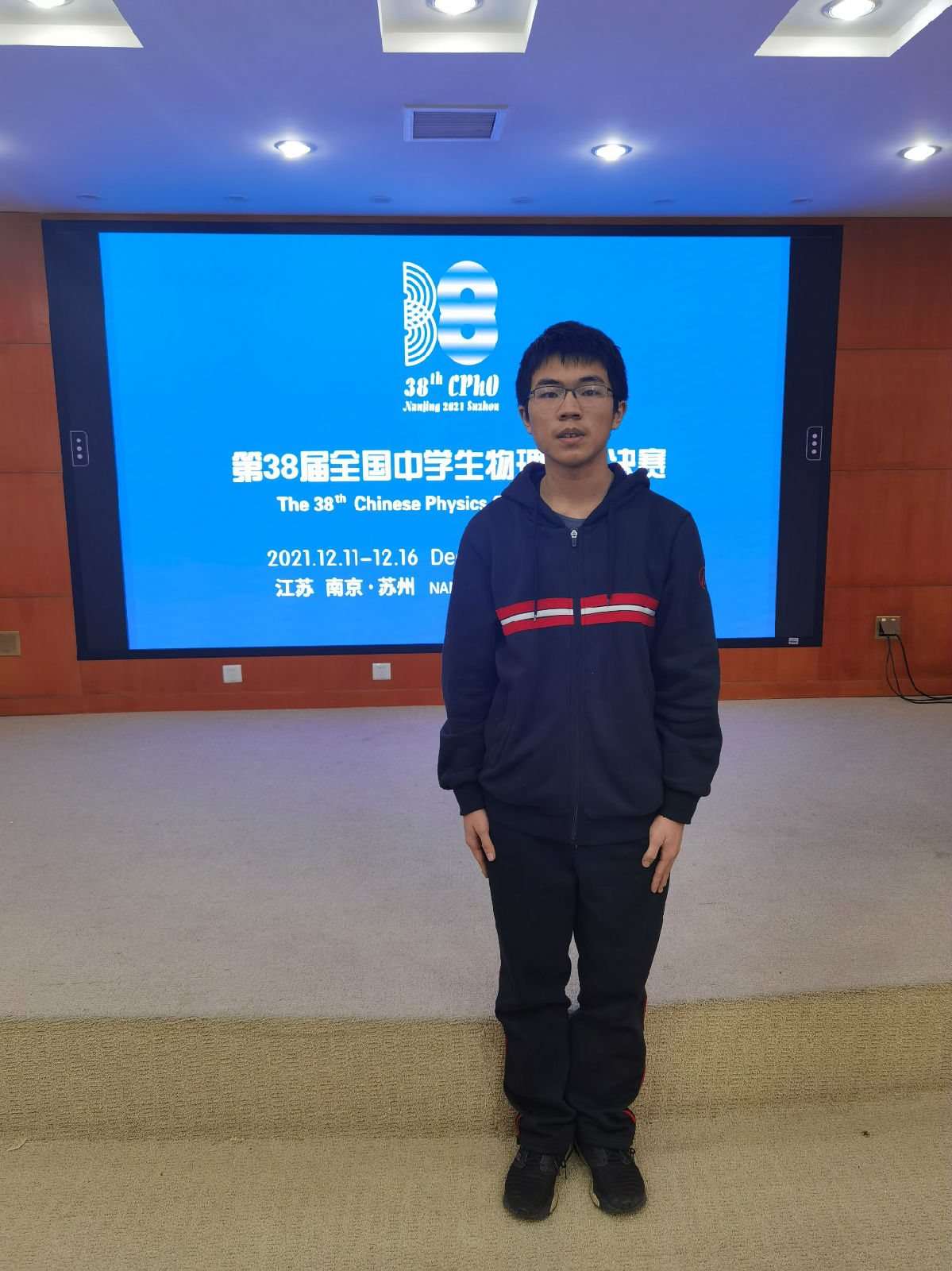 尤其喜欢数学和物理_物理海洋学考研数学参考书_你为什么喜欢物理