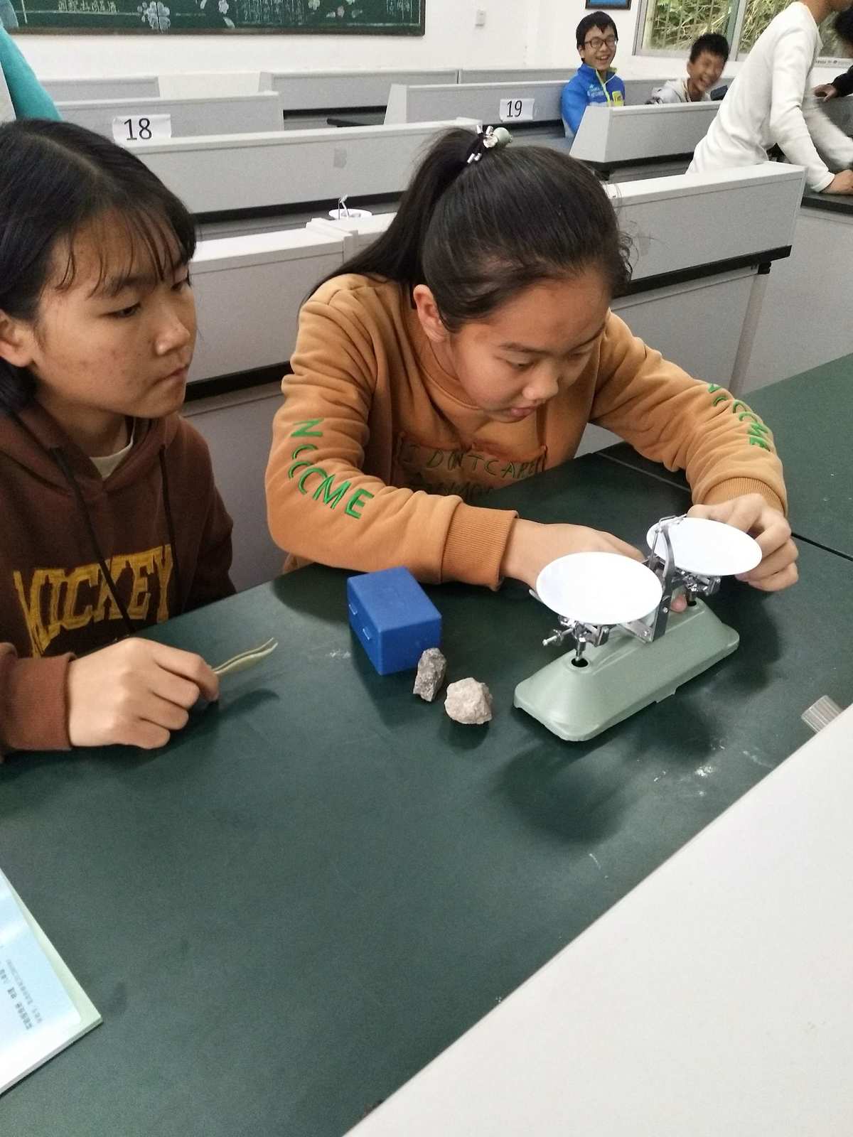 初中物理实验教学研究课题_物理实验中学教学研究方法_中学物理实验教学研究