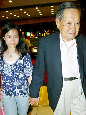杨振宁同学两弹一星_杨振宁同学_杨振宁同学核物理学家