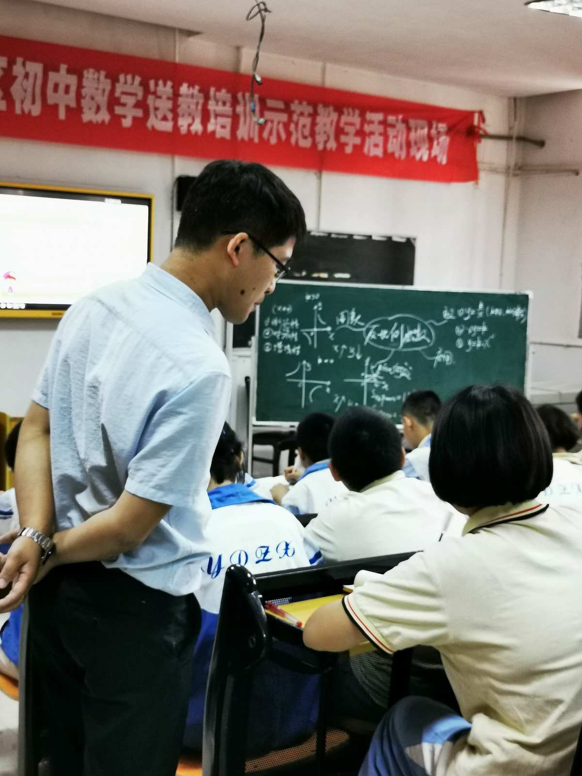 高一物理实验专题_高一物理实验大全总结_高一物理实验视频大全