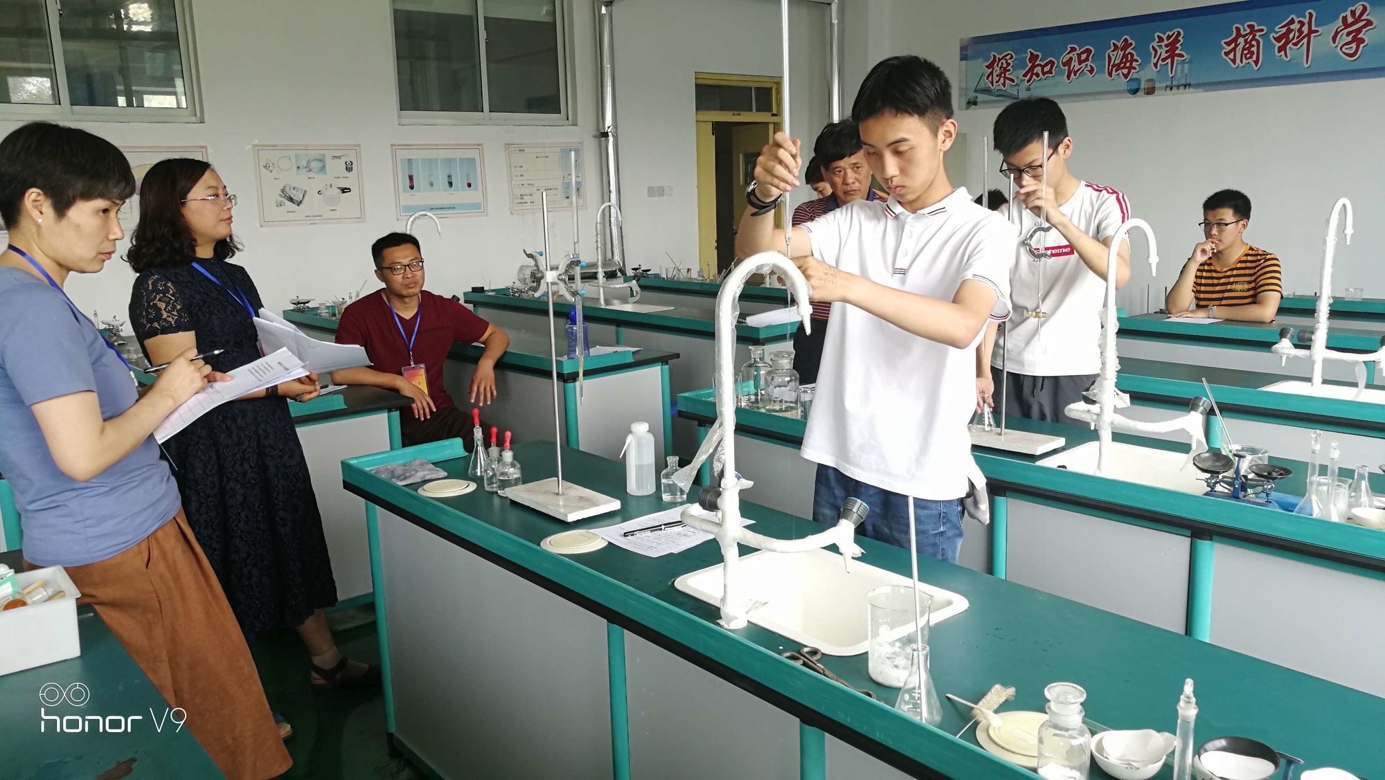 物理室实验制度管理制度内容_物理实验室的管理制度_物理室实验制度管理内容