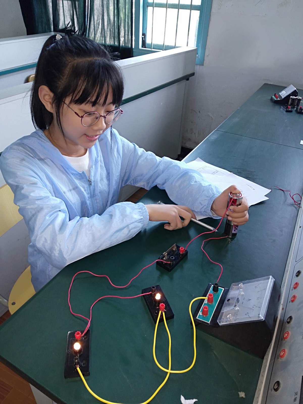 初中物理化学实验考试时间_初中中考物理化学实验视频_2023初中物理化学实验考试视频
