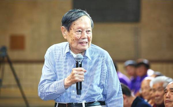 杨振宁在物理界排名_杨振宁在物理界排第几_杨振宁物理界排名麦克斯韦