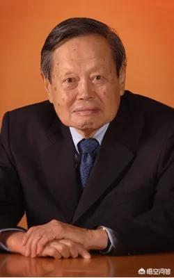 著名物理学家杨振宁简介_杨振宁物理学界合照_杨振宁在物理学界是什么水平