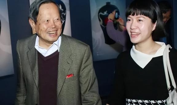 物理学家杨振宁老婆_杨振宁物理学家合照c位_杨振宁物理很牛吗