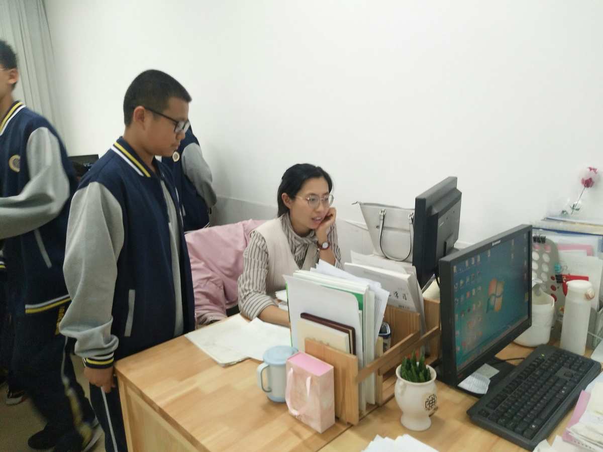 高中物理摩擦力讲课_摩擦力高中物理ppt_高中物理摩擦力优质课视频