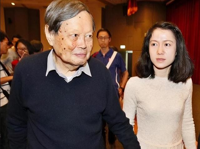 物理学家爷孙恋