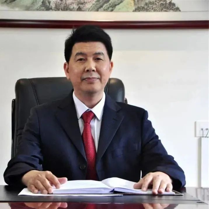 高中物理老师简介