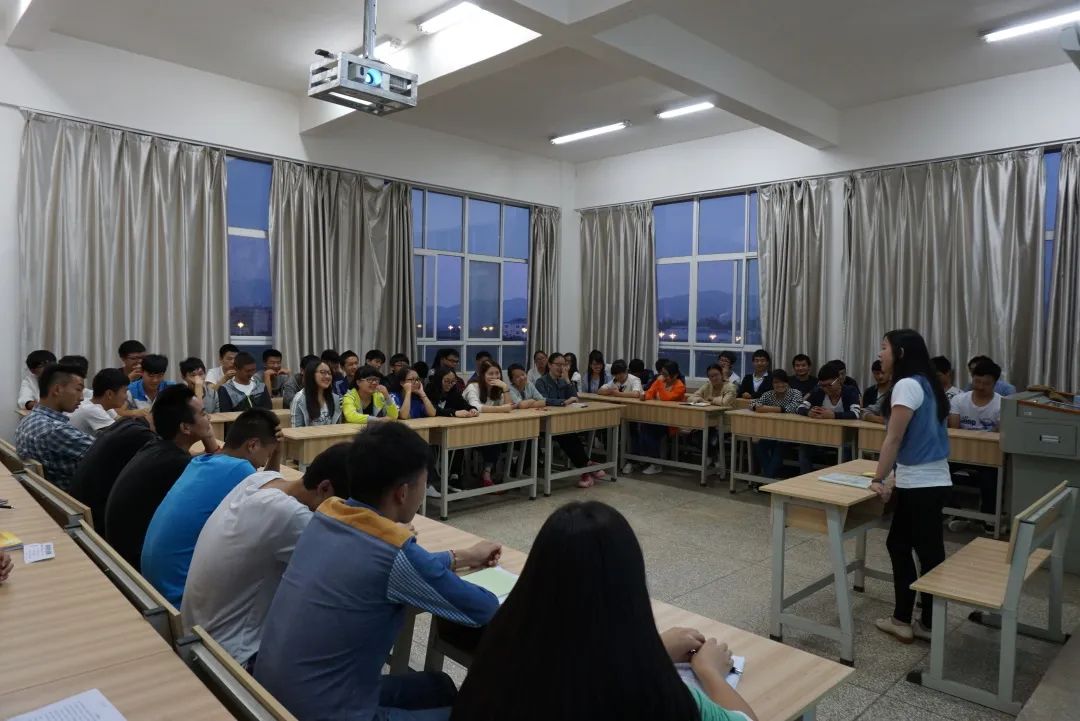 高中物理老师专业