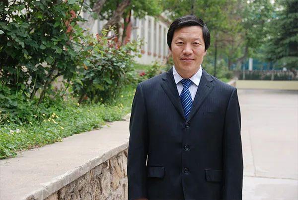 高中物理有多少本书