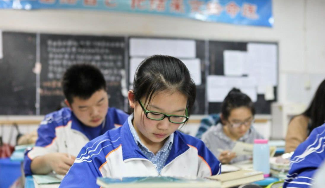 初中化学难还是物理难