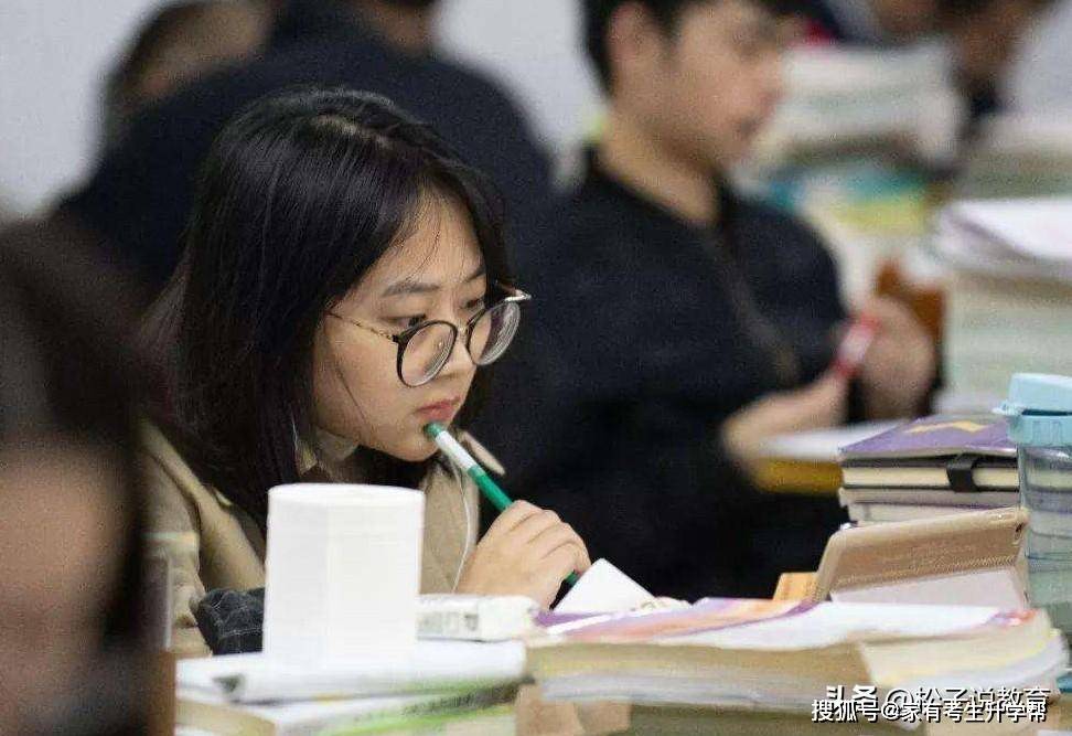 高中物理地理哪个更难教